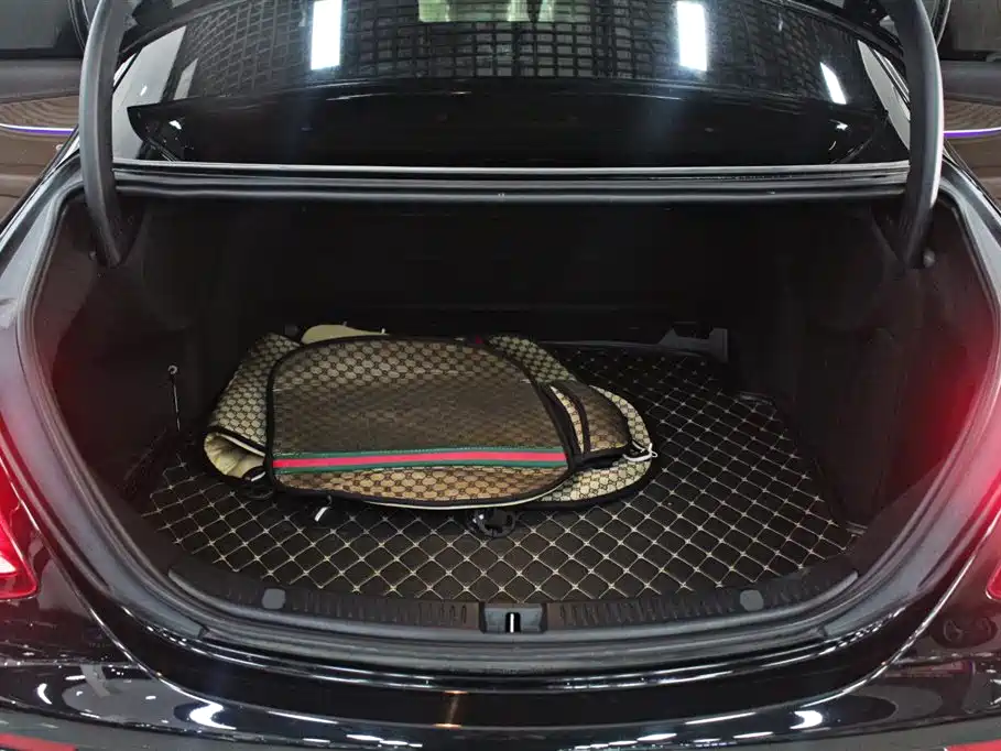 Mercedes-Benz E-Class 2019 E 260 L фото 12