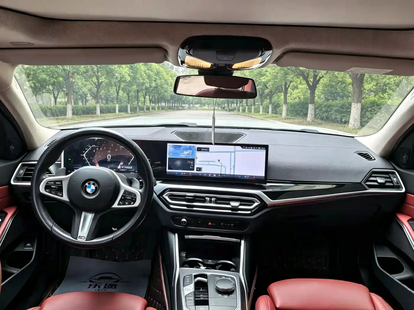 BMW 3 Series 2024 325Li M Sport Shadowline Package фото 4