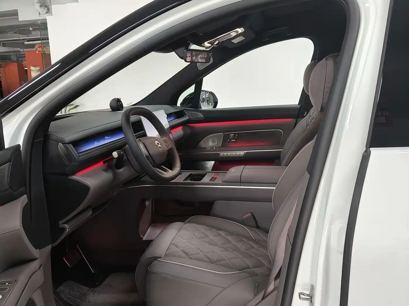 NIO ES8 2026 2025 Model 6-Seat Executive Luxury Edition