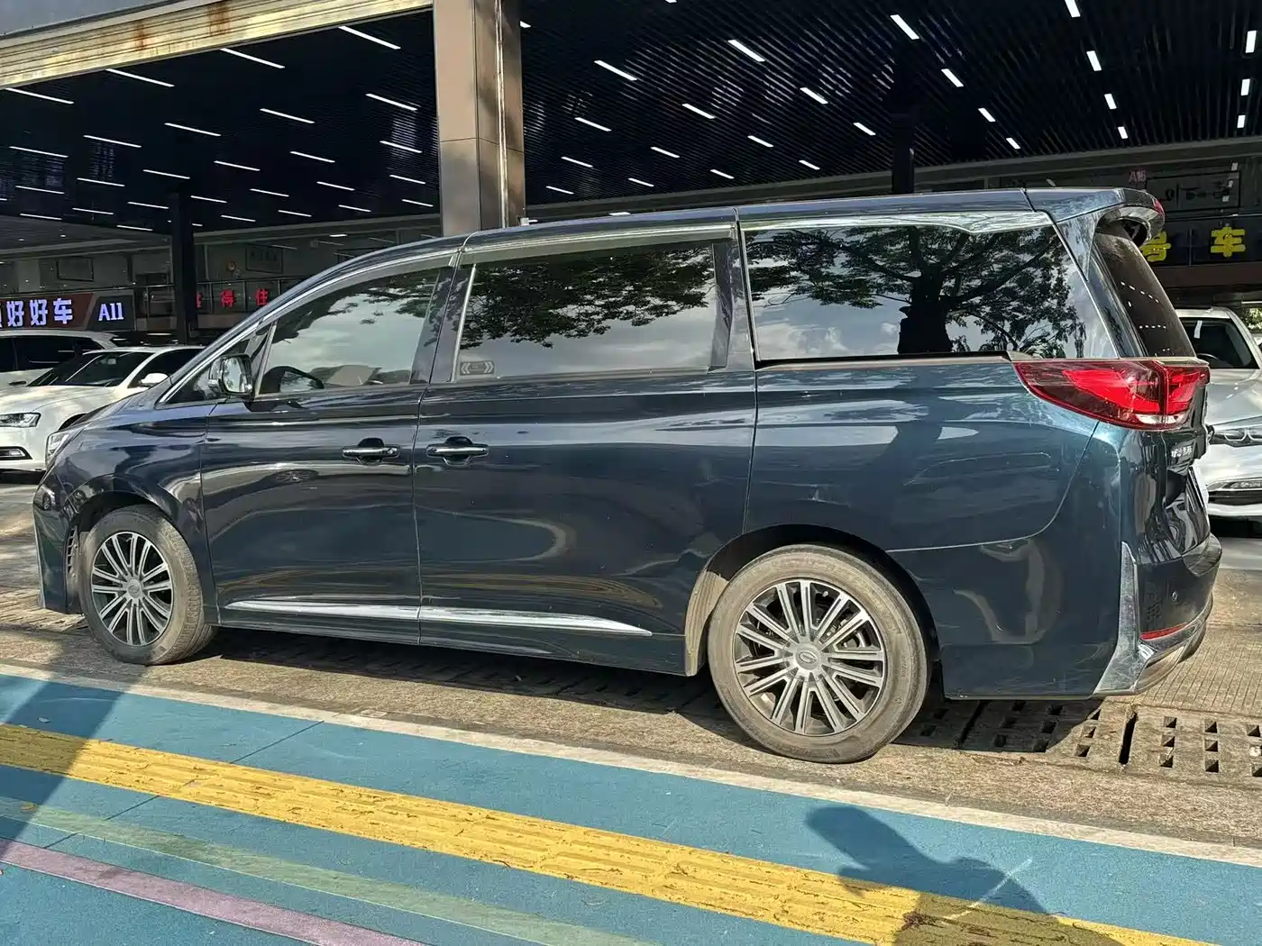 GAC Trumpchi Trumpchi M8 2023 Leading Series 390T Ultimate Edition фото 9