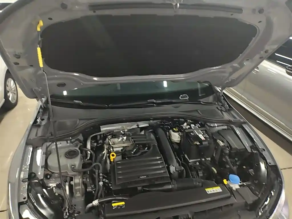 Volkswagen Golf 2023 Facelift 280TSI DSG Pro фото 20