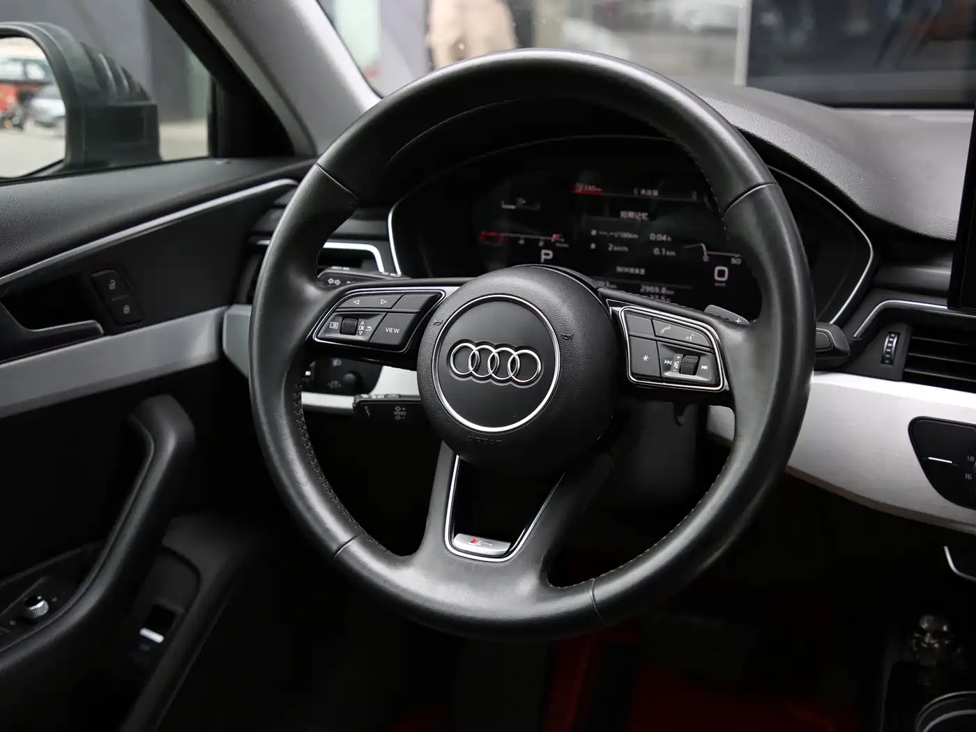 Audi A4L 2020 40 TFSI Fashion Dynamic Edition фото 3