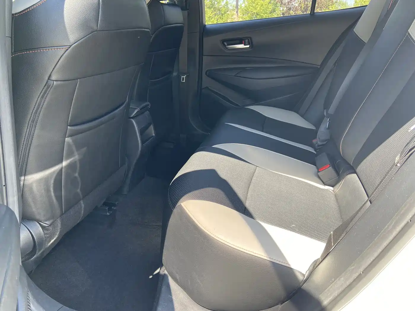 Toyota Corolla 2021 1.2T S-CVT Elite PLUS Edition фото 5