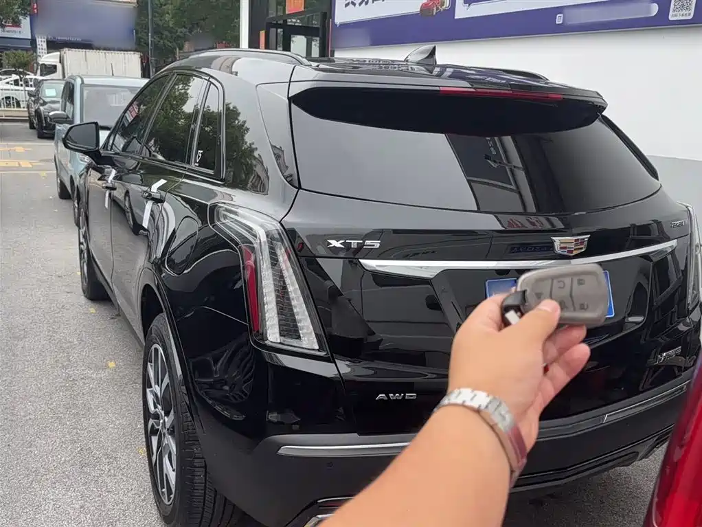 Cadillac XT5 2024 2.0T AWD Luxury (Hummingbird Edition) фото 12