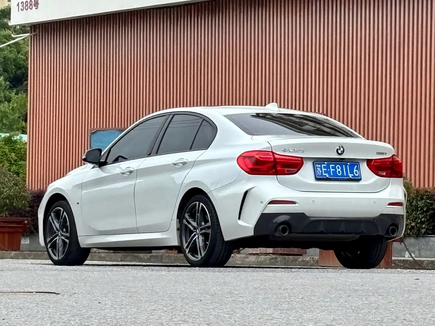 BMW 1 Series 2021 125i M Sport Black Night Edition фото 7