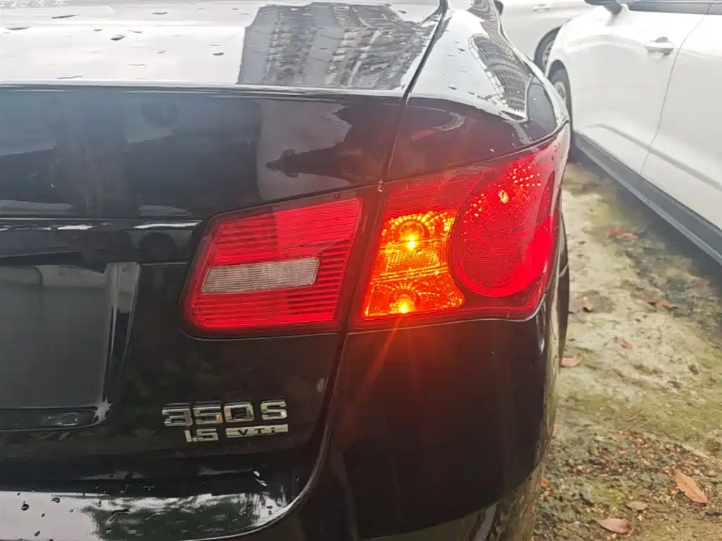 Roewe 350 2015 2014 1.5L Automatic Joy Edition