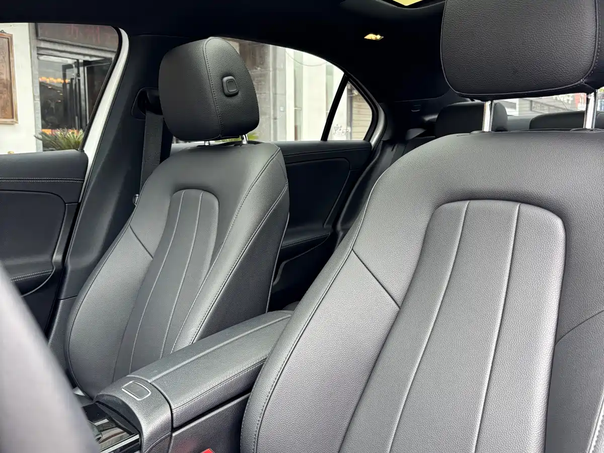 Mercedes-Benz A-Class 2020 A 200 L фото 9
