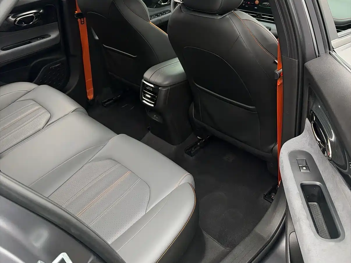 GAC Trumpchi Trumpchi Emkoo 2022 270T DCT J16 R-style Track Edition фото 10