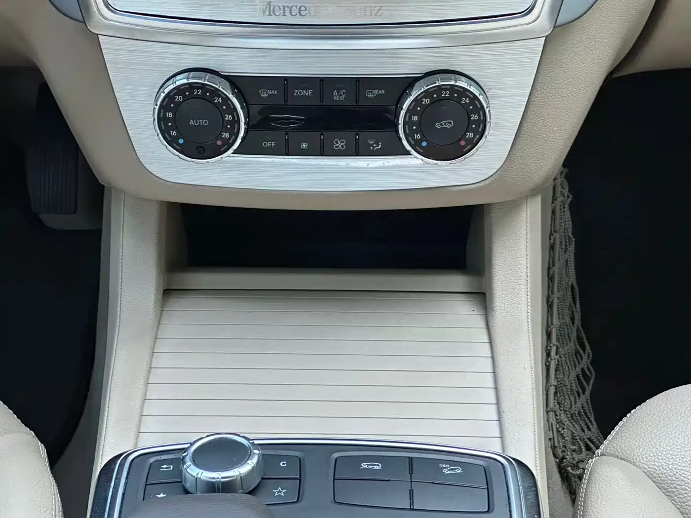 Mercedes-Benz M-Class 2012 ML 300 фото 8