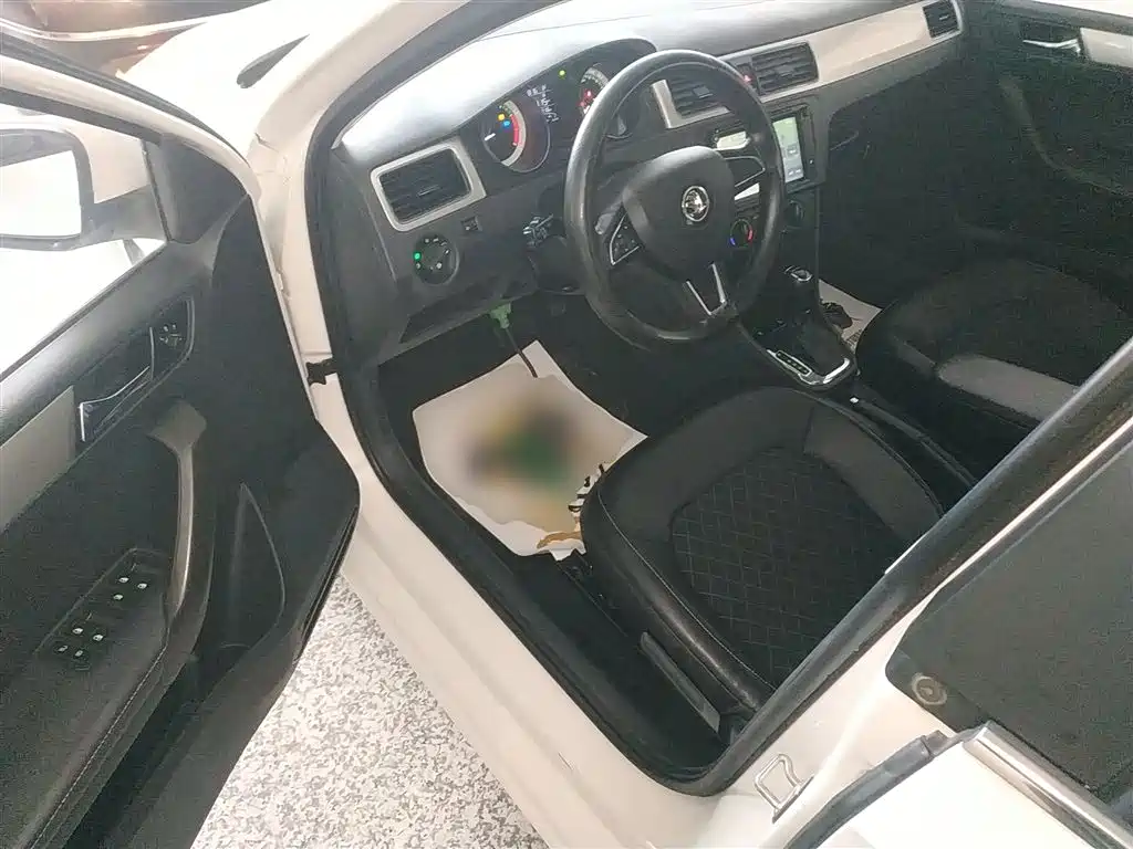 Škoda Skoda Rapid Spaceback 2019 Facelift 1.5L Automatic Comfort Version China V фото 12