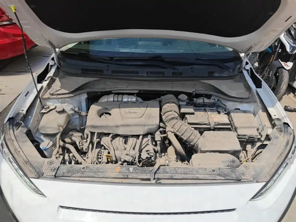 Hyundai ENCINO 2018 1.6T DCT ZhiLian Edition China V фото 20