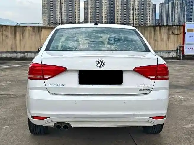 Volkswagen Lavida 2017 230TSI DSG Comfort Edition фото 8