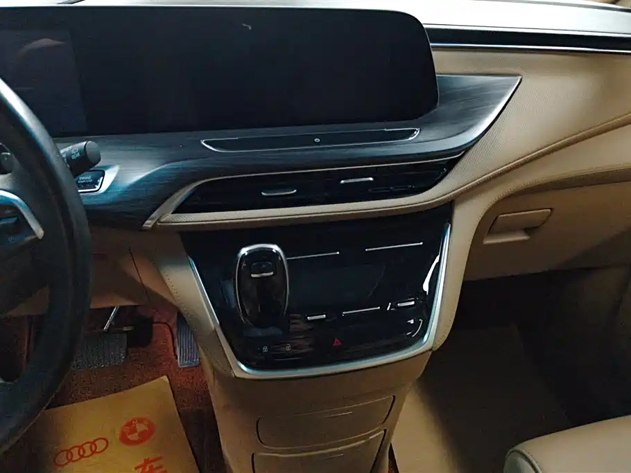Buick GL8 2021 ES Landlord 653T Flagship фото 13