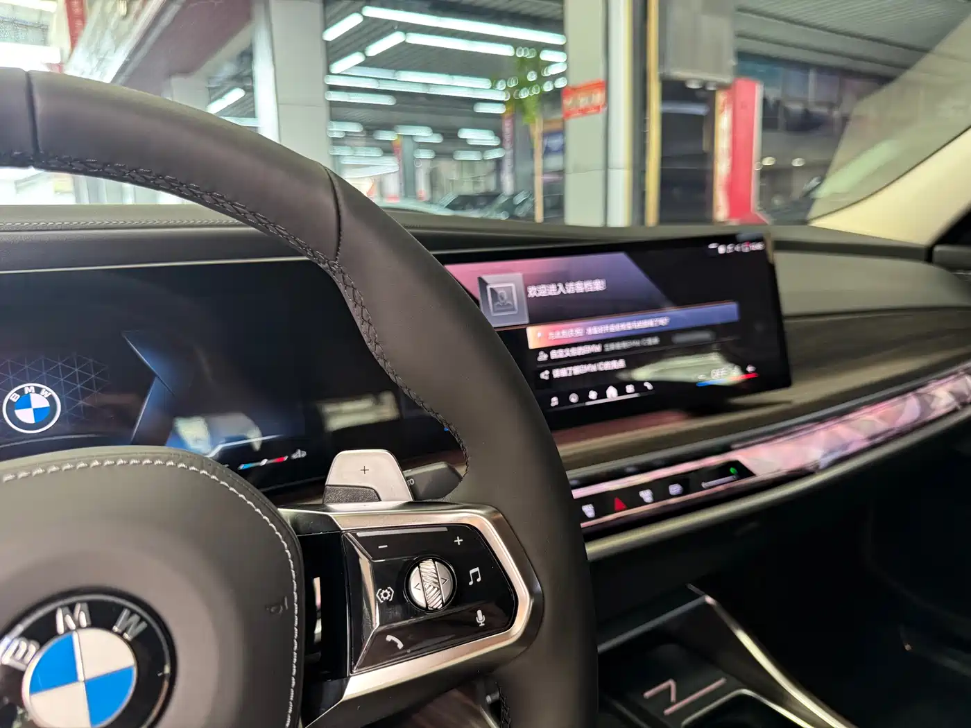 BMW 7 Series 2023 Model 740Li Leading M Sport Package фото 15