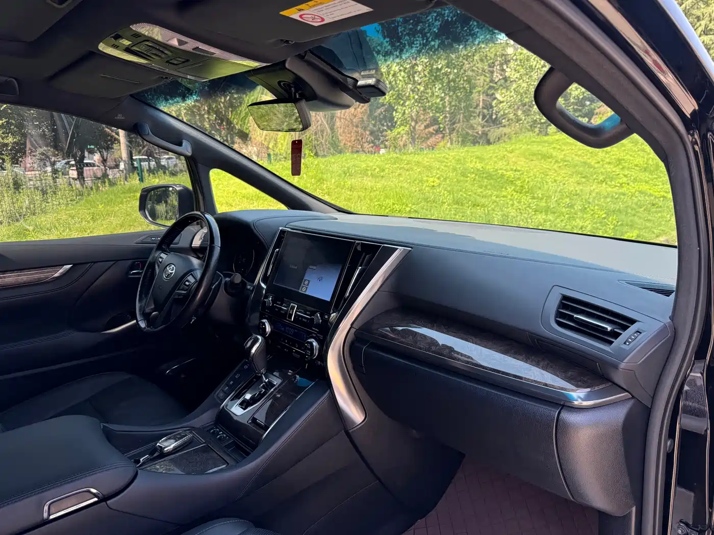 Toyota Vellfire 2023 Crown Hybrid 2.5L HV Ultimate фото 12