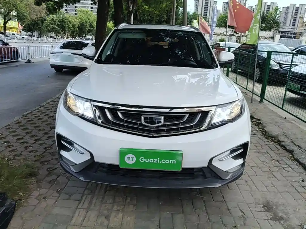 Фото 3 - Geely Atlas