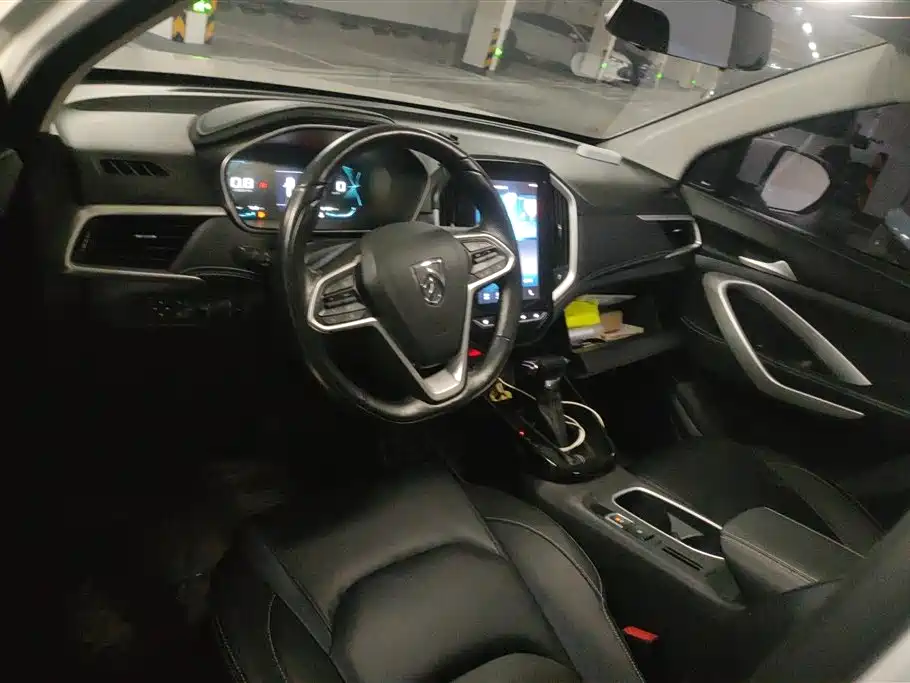 BAOJUN 530
