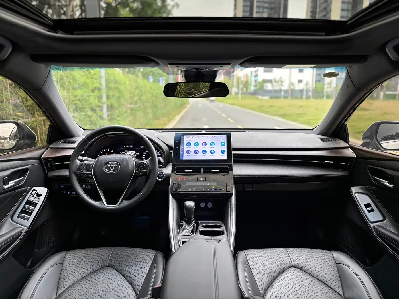 Toyota Avalon 2023 2.0L Luxury Edition фото 5
