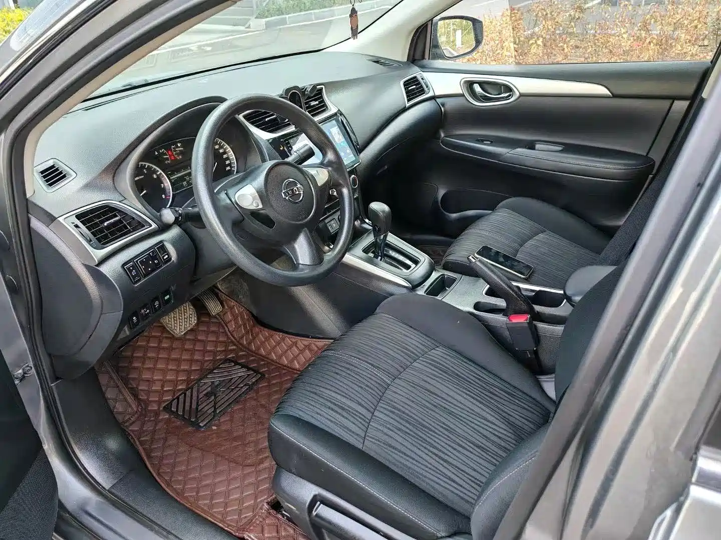 Фото 5 - Nissan Sylphy