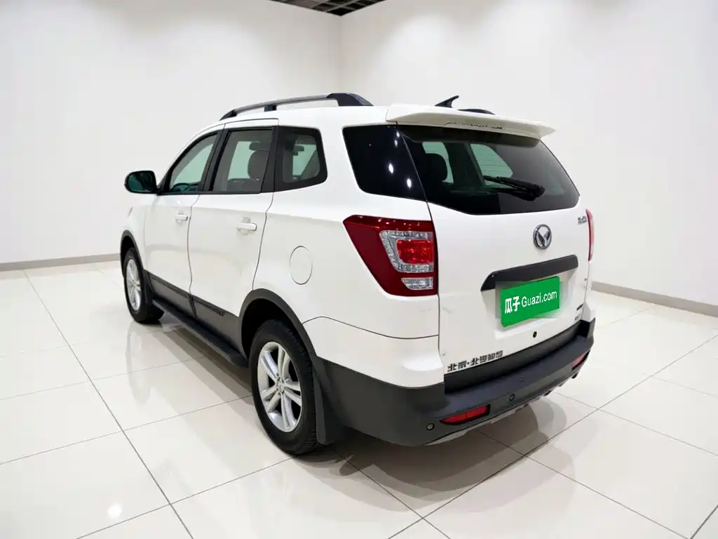 BAIC Huansu S3 2017 2017 1.5L Manual Luxury