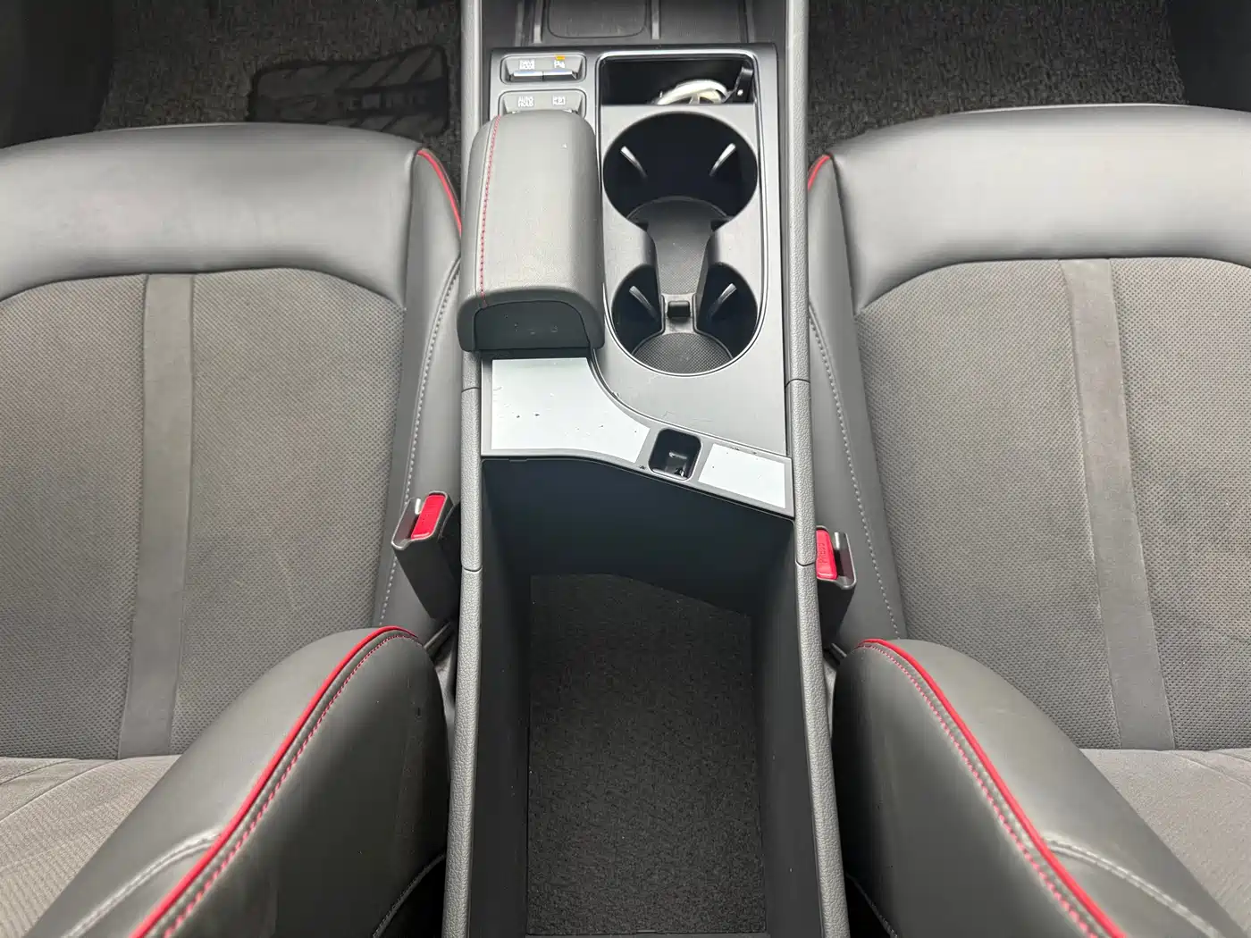 Hyundai Sonata 2024 2.0T N Line Pro фото 30