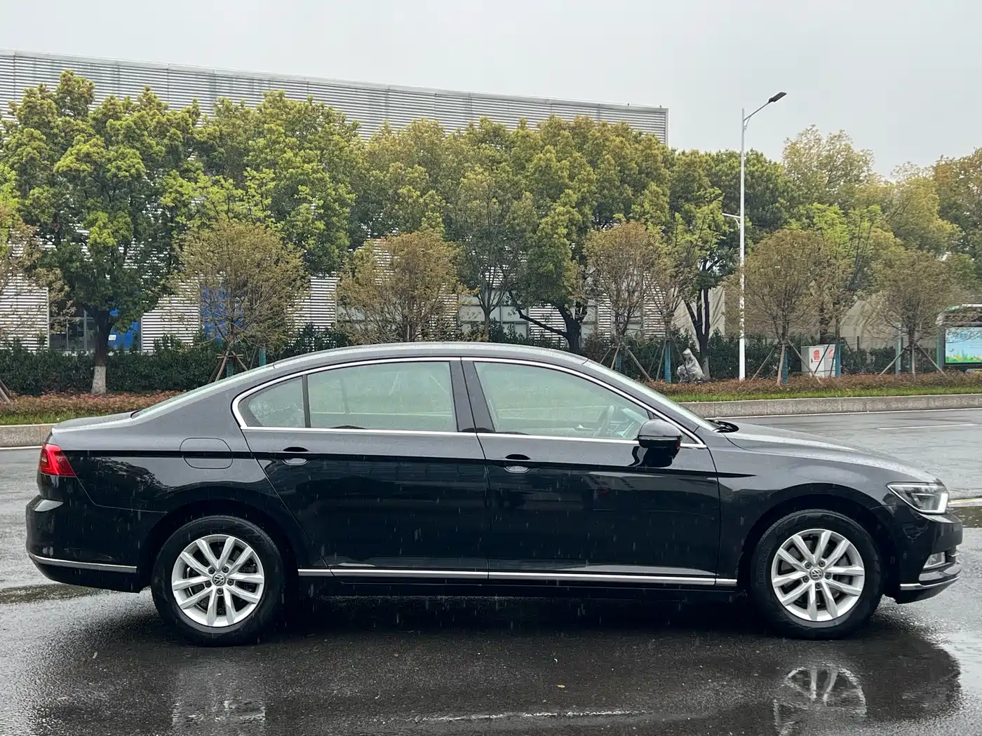 Volkswagen Magotan 2017 330TSI DSG Leading фото 13
