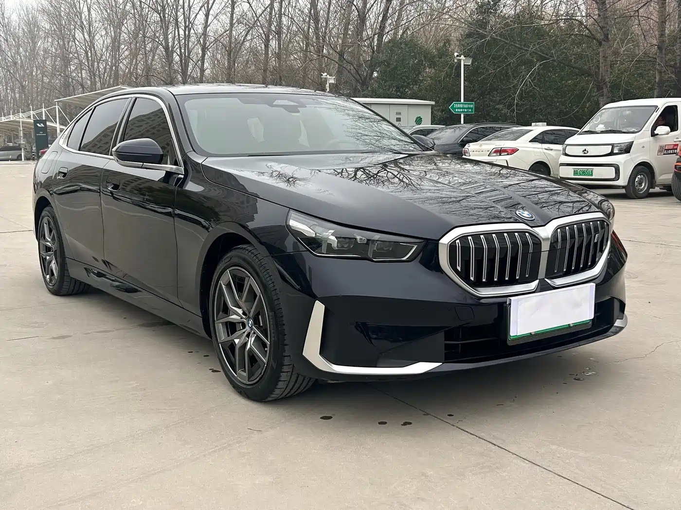 BMW i5 2024 eDrive 35L Premium Luxury Package фото 3