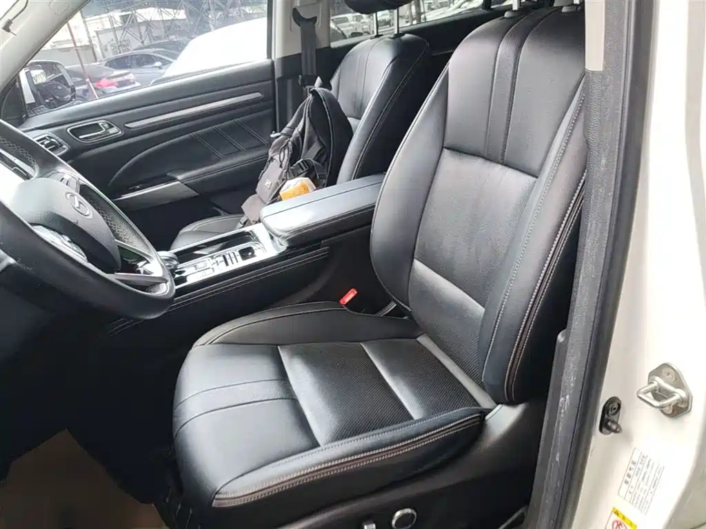 GAC Trumpchi Trumpchi GS8 2020 390T 2WD Luxury Smart Connect Anniversary Edition (7-Seater) фото 15