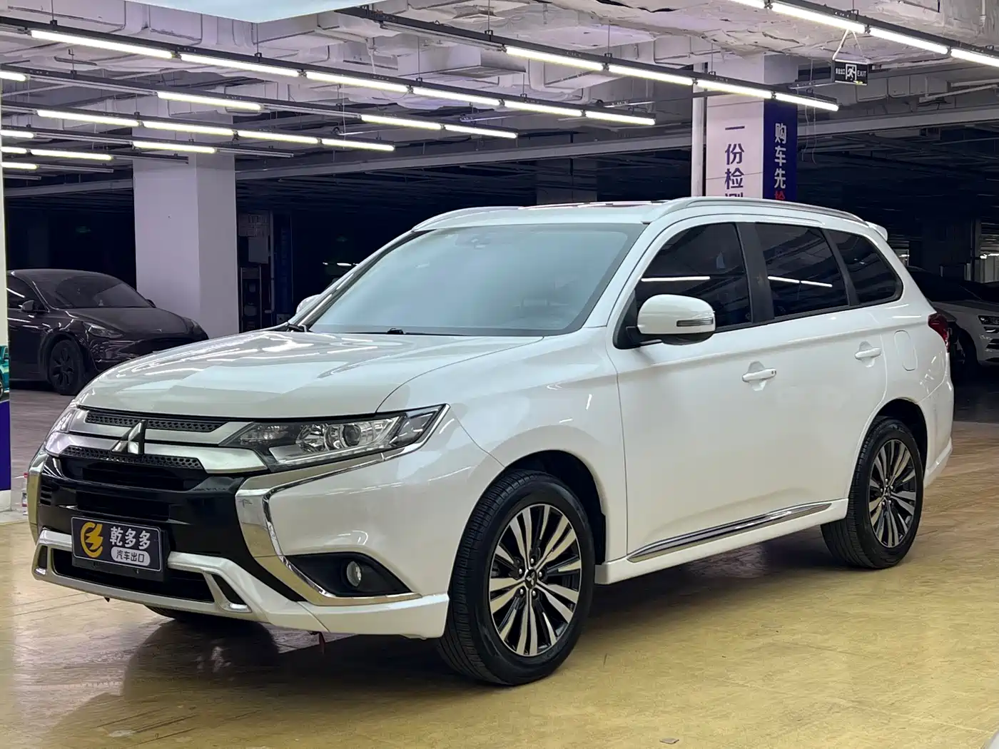 Mitsubishi Outlander 2021 Facelift 2.0L 2WD Premium Edition 5-Seater