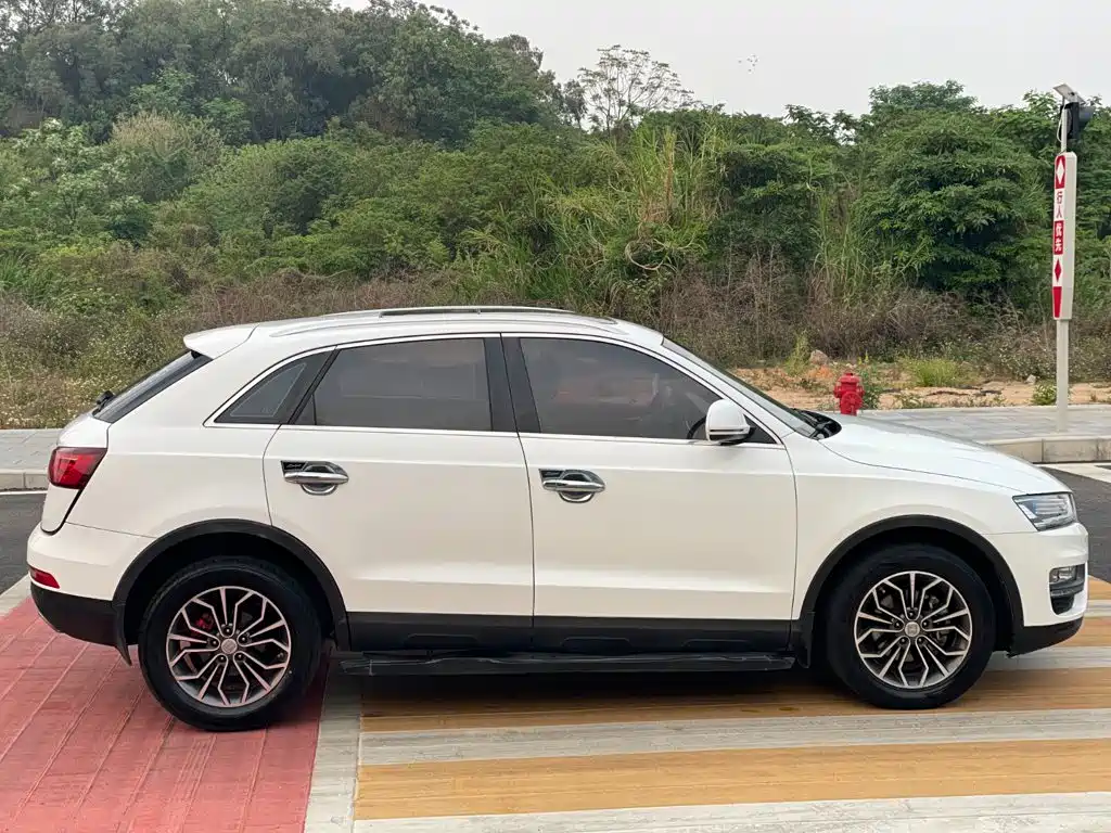 Zotye SR7 2017 2016 1.5T CVT Magic Cube Dream Edition (China V)