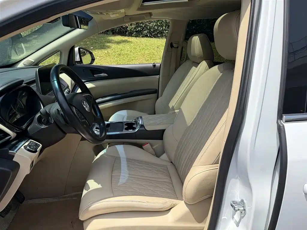 BUICK GL8