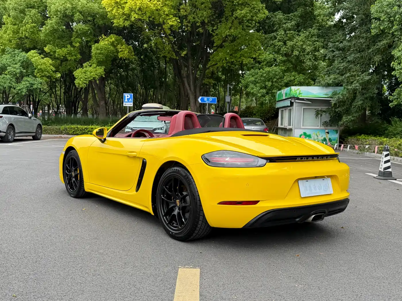 Porsche 718 2018 Boxster 2.0T фото 13