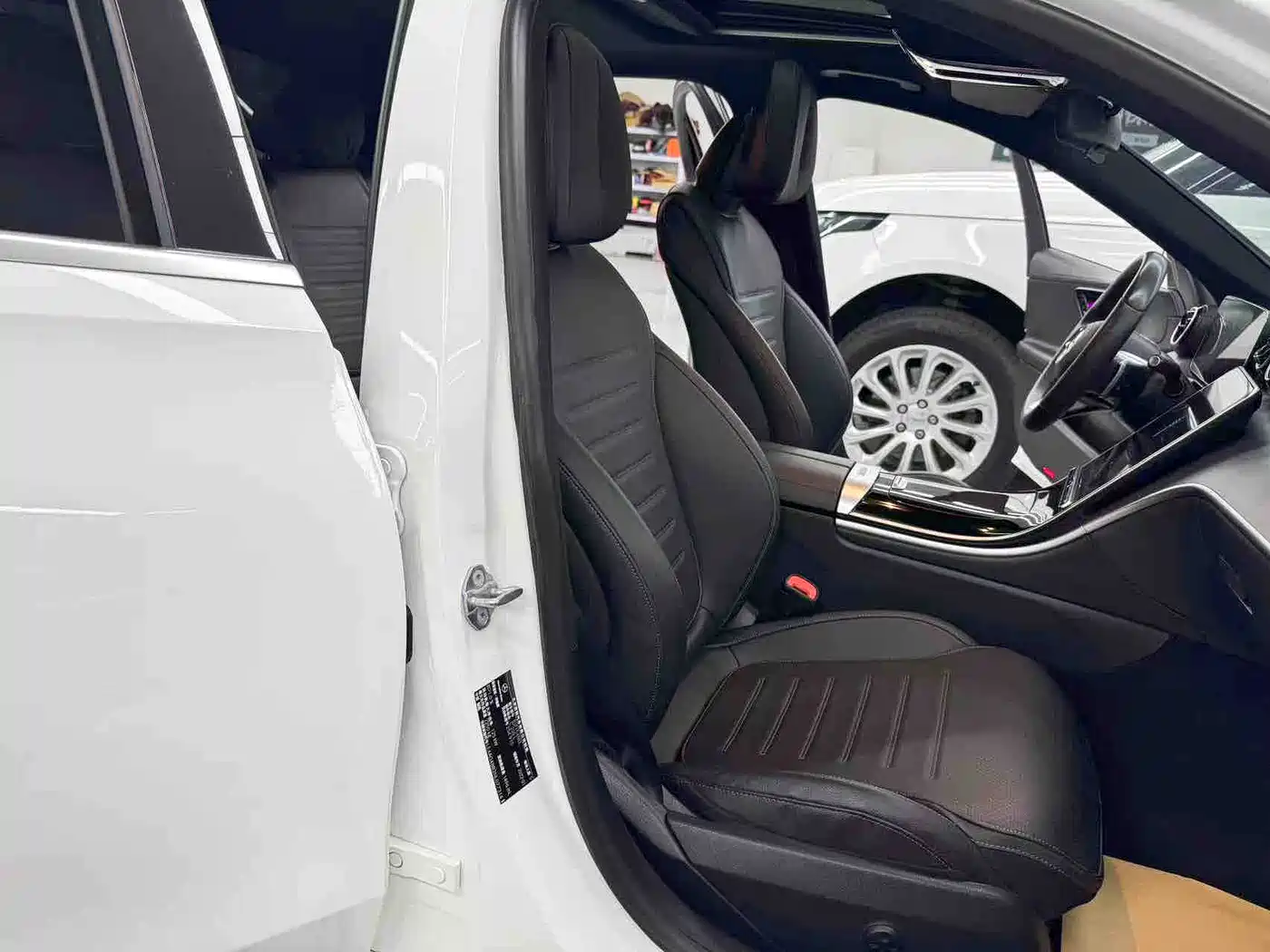 Mercedes-Benz C-Class 2022 C 200 L Sport Version фото 16