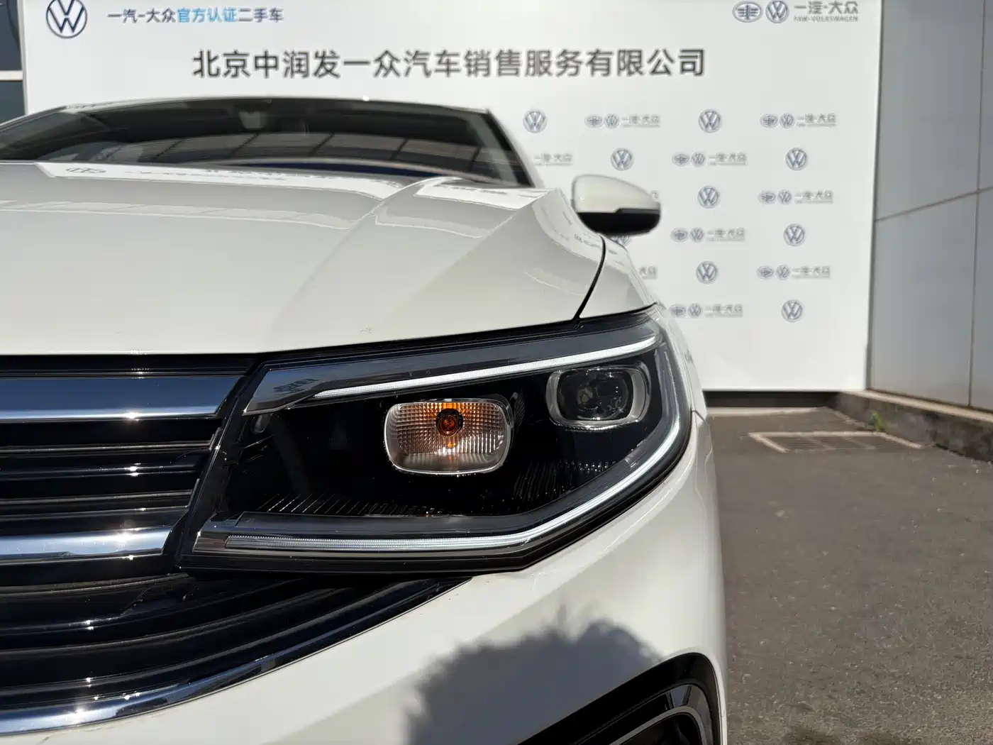 Volkswagen Bora 2023 300TSI DSG Premium Edition фото 3