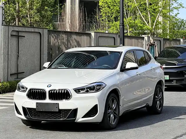 BMW X2 sDrive25i, M Спорт-пакет
