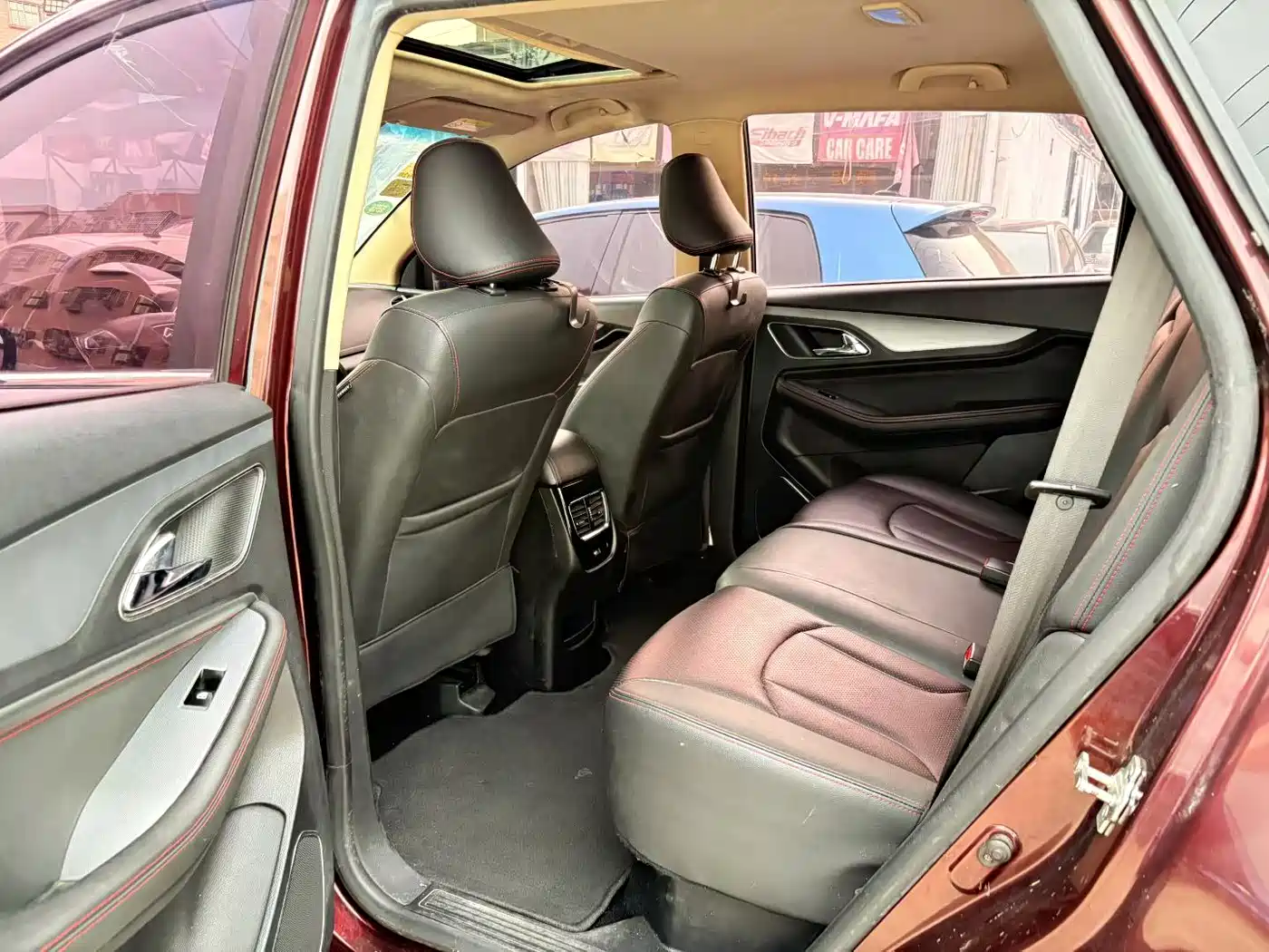 Baojun 560 2016 2016 1.8L iAMT Luxury