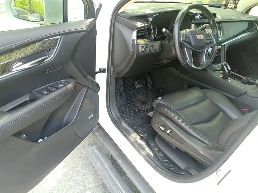 Cadillac XT5 2018 25T Luxury фото 14