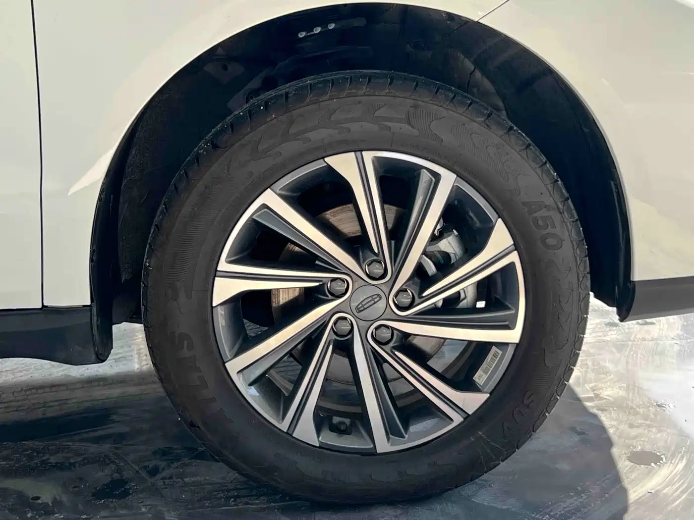 Geely Emgrand X6 2023 2021 Model PRO 1.4T Automatic Premium