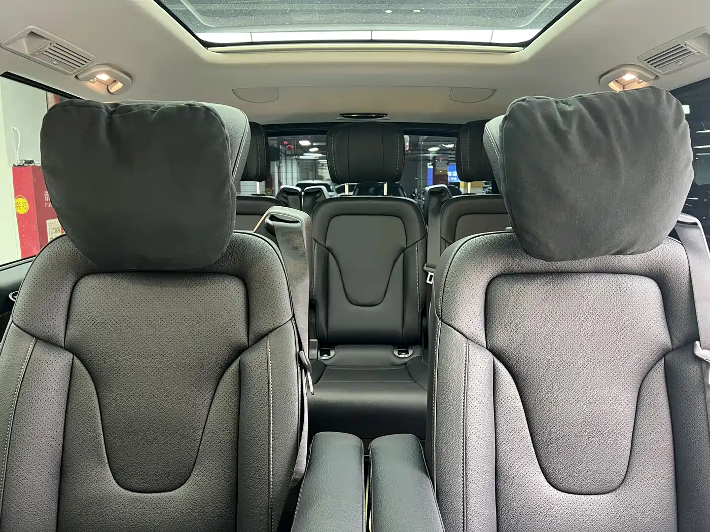 Mercedes-Benz V-Class 2022 V 260 Prestige Edition фото 3