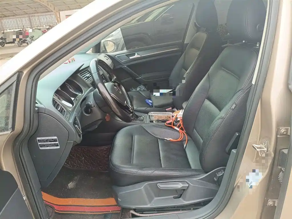 Volkswagen Golf 2016 230TSI Automatic Comfort фото 8