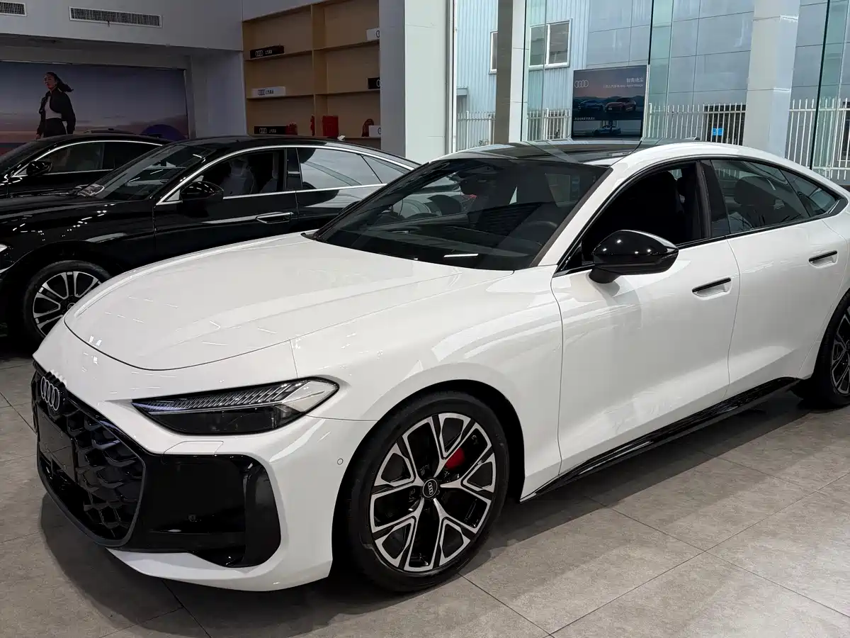 Audi A5L Sportback 2025 2.0T Premium quattro Model