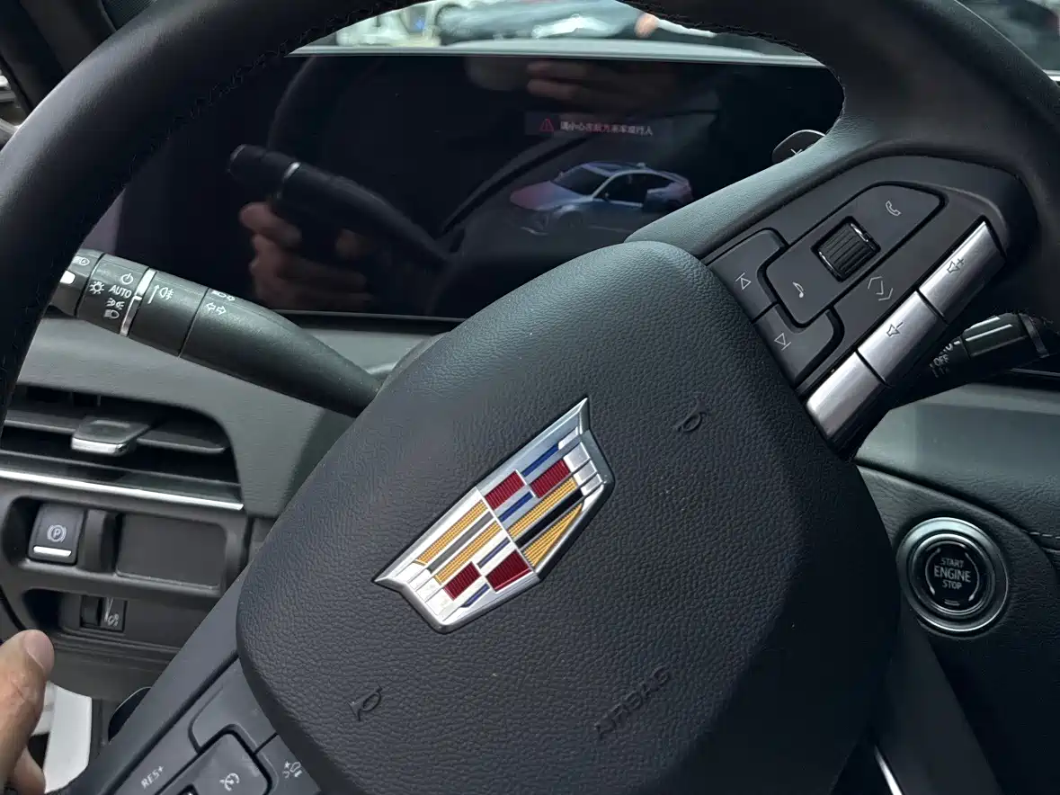 Cadillac CT5 2024 28T Luxury Model Pro фото 12