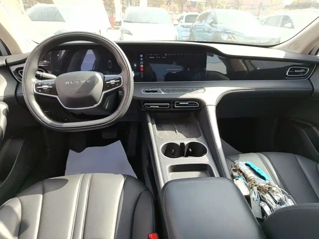 Фото 10 - Roewe D7