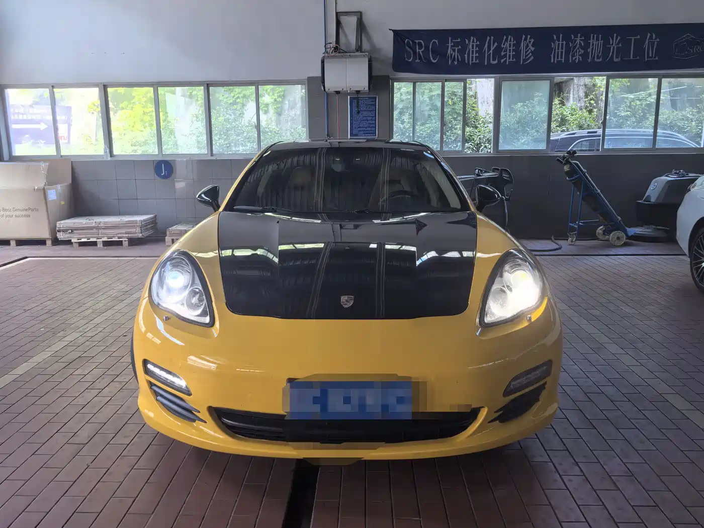 Porsche Panamera 2013 Panamera 4 Platinum Edition 3.6L фото 12