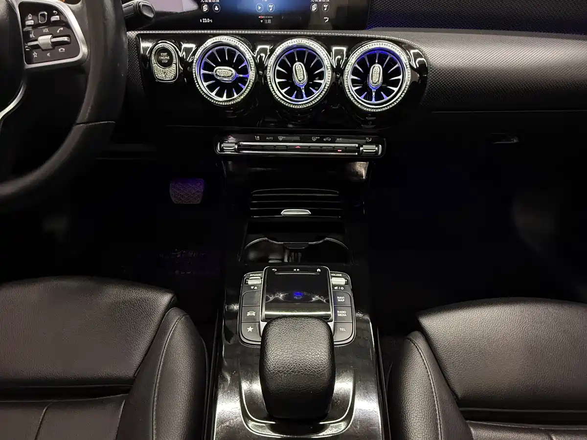 MERCEDES-BENZ A CLASS