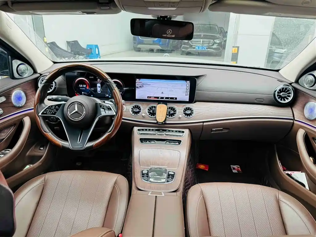 Mercedes-Benz E-Class 2023 E 300 L Luxury фото 12