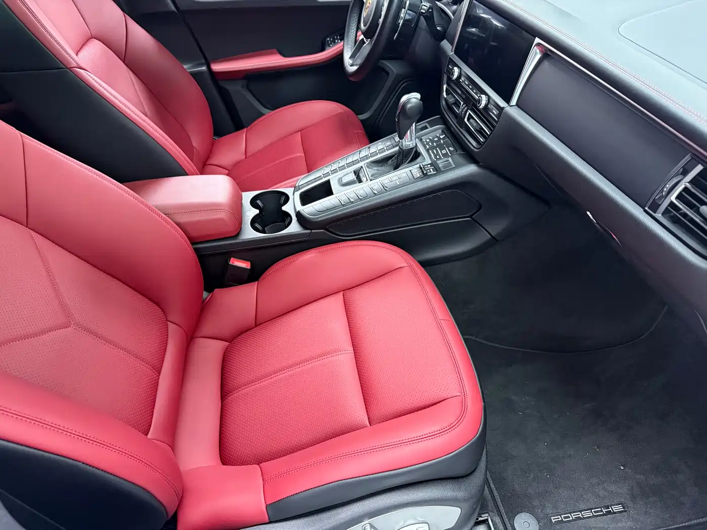 Porsche Macan 2020 Macan 2.0T фото 9