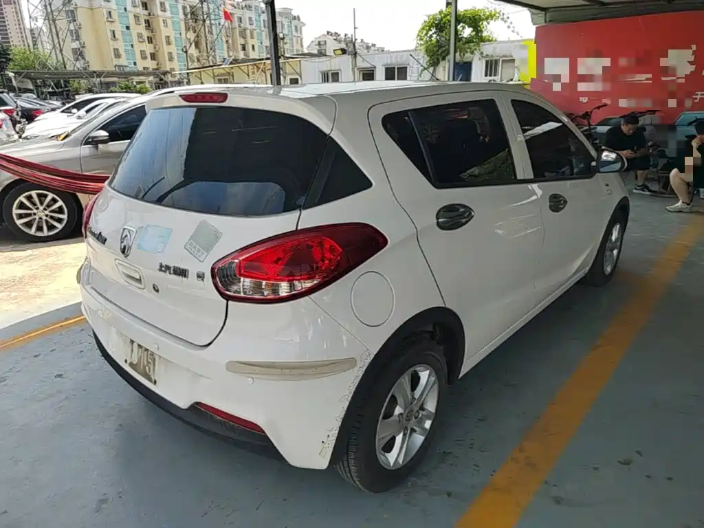 Baojun 310 2018 2017 1.5L Auto Comfort