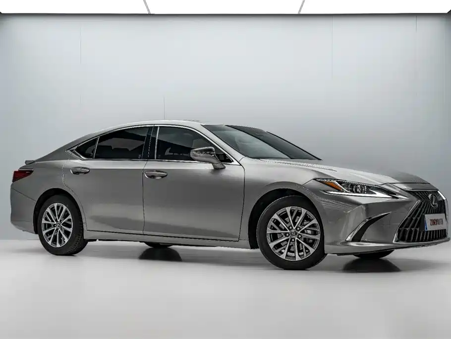 Lexus ES 2022 200 Excellence Edition фото 3
