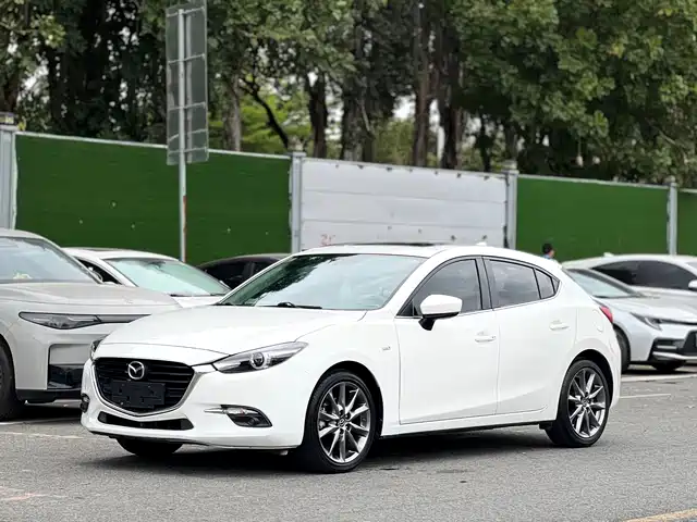 MAZDA 3 ANGKESAILA